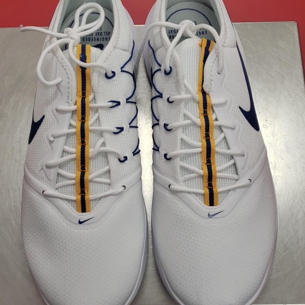 Nike shoes size 13